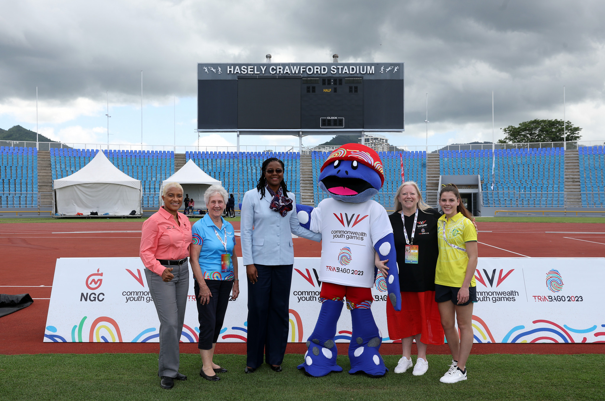 TTOC President Diane Henderson, left, said the Commonwealth Youth Games is "very important, a lot for our youth to recognise the importance of physical activity" ©Getty Images (Image obtained at insidethegames.biz)